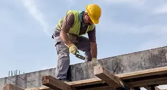 工傷賠償程序全攻略:5步搞懂申請流程、金額計算與期限(含常見陷阱+真實情境) 2 工傷意外賠償